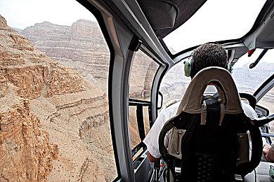 《GTA：圣安地列斯》制作过程有现实帮派成员参与